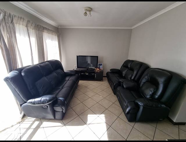 2 BEDROOM APARTMENT FOR SALE IN NOORDWYK